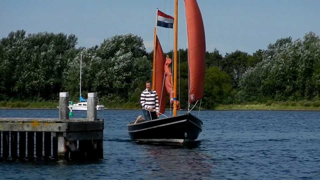Drascombe longboat